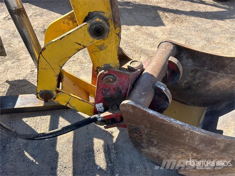 New Holland LB75B Ekskavatori-iekrāvēji