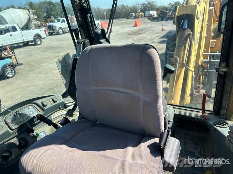 New Holland LB75B Ekskavatori-iekrāvēji
