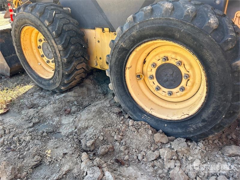 New Holland LS170 Skid steer mini nakladalci
