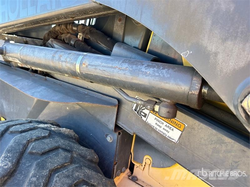 New Holland LS170 Skid steer mini nakladalci