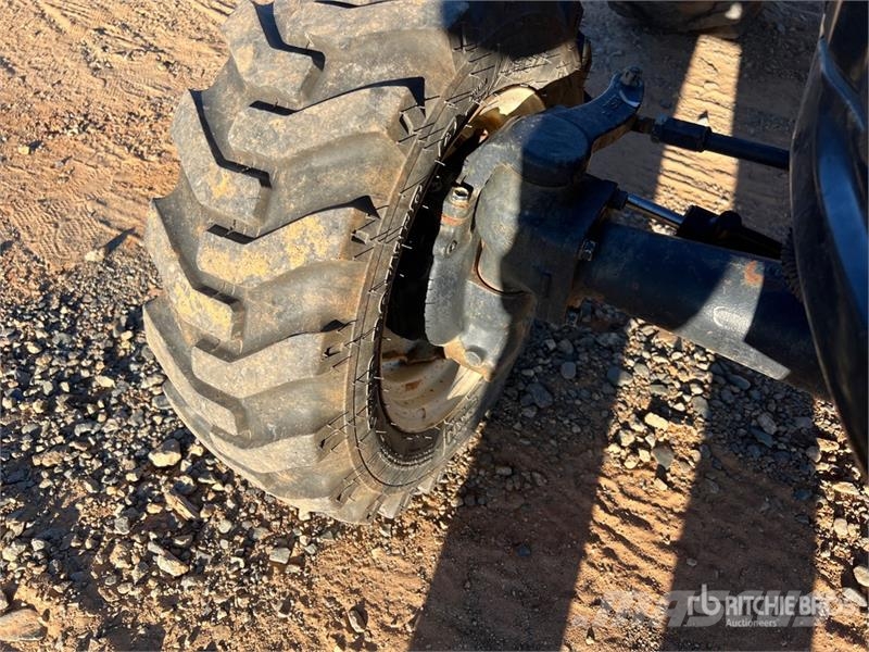 New Holland TC29D 4WD Utility Tractor コンパクトトラクター