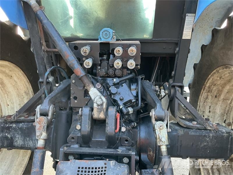 New Holland TM140 4WD Tractor Trattori