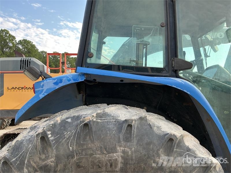 New Holland TM140 4WD Tractor Trattori