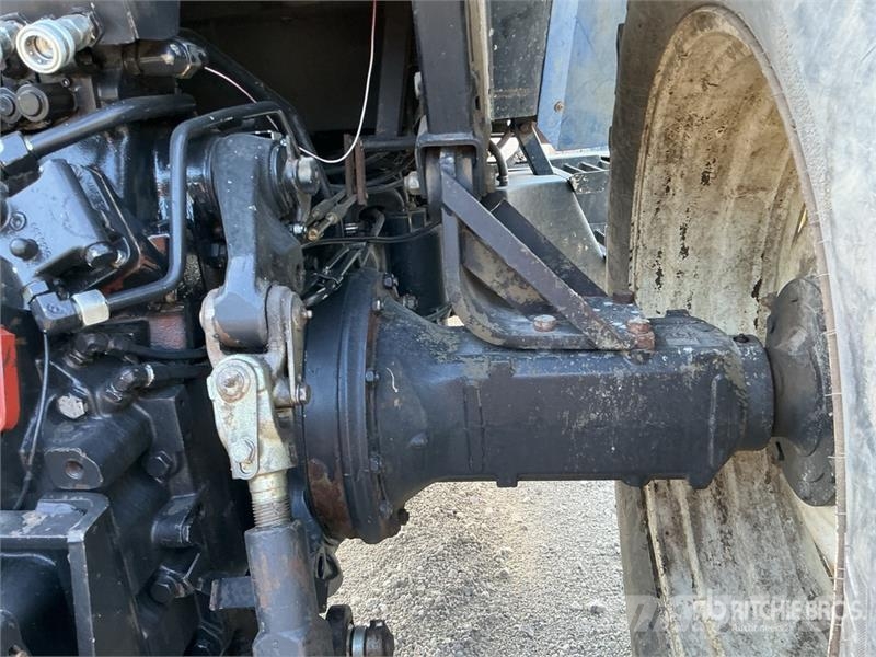 New Holland TM140 4WD Tractor Trattori