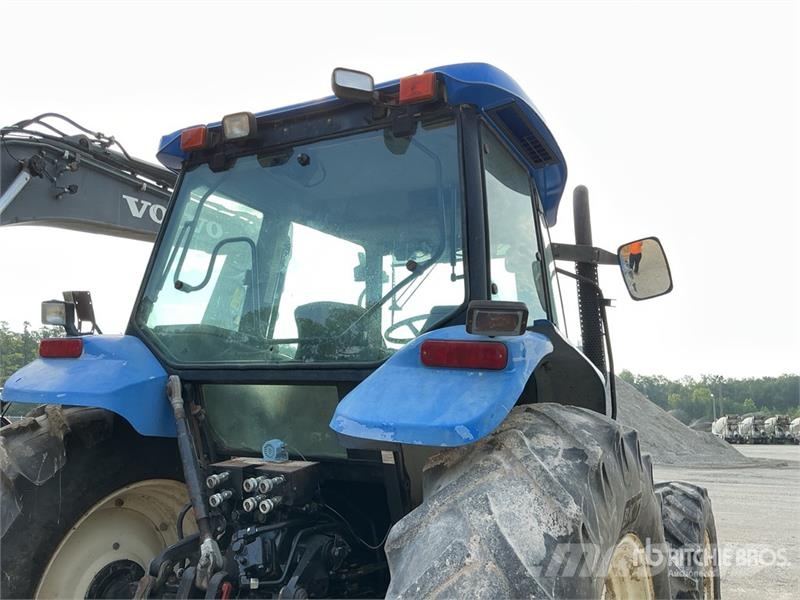 New Holland TM140 4WD Tractor Trattori