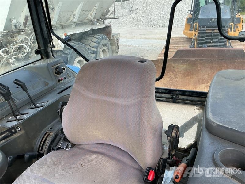 New Holland TM140 4WD Tractor Trattori
