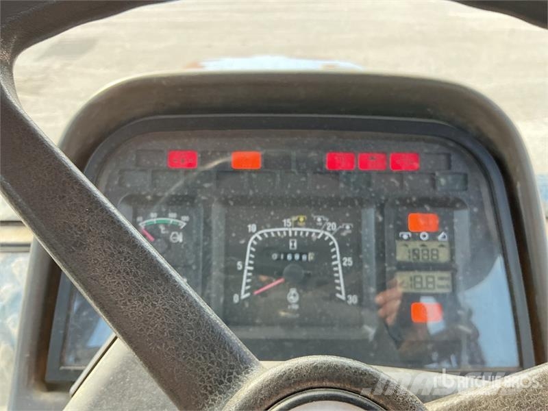 New Holland TM140 4WD Tractor Trattori