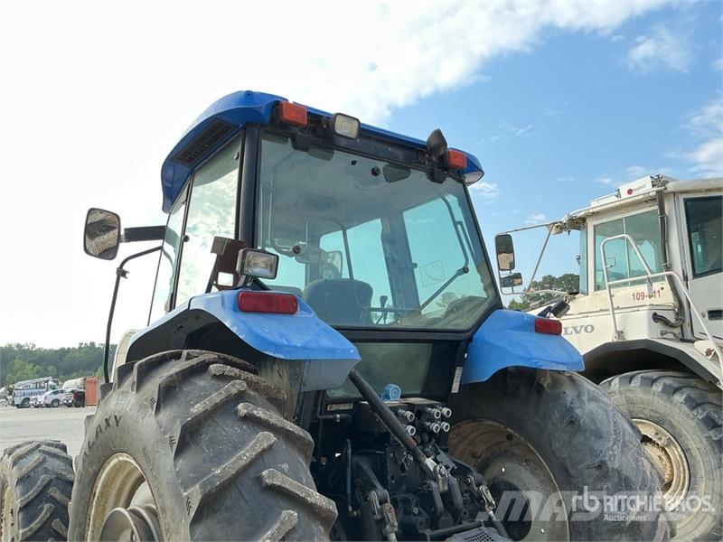 New Holland TM140 4WD Tractor Trattori