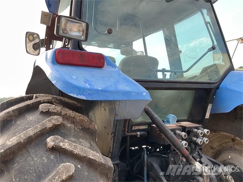 New Holland TM140 4WD Tractor Trattori