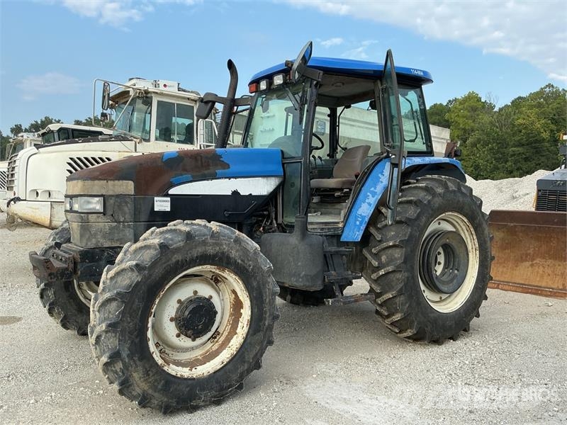 New Holland TM140 4WD Tractor Trattori