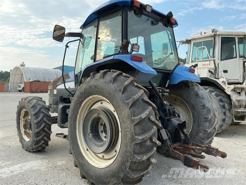 New Holland TM140 4WD Tractor Trattori