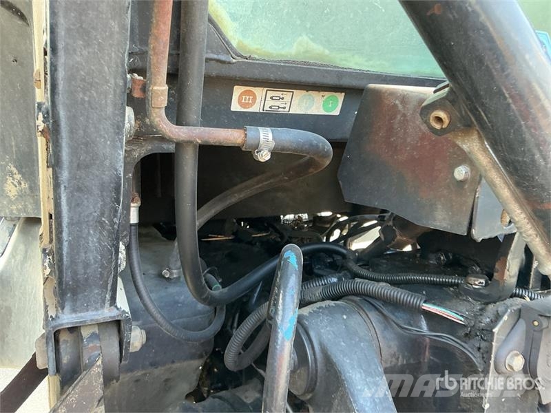 New Holland TM140 4WD Tractor Trattori