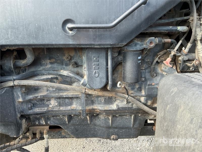 New Holland TM140 4WD Tractor Trattori