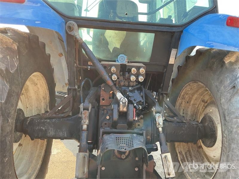 New Holland TM140 4WD Tractor Trattori