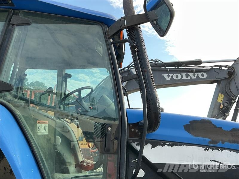 New Holland TM140 4WD Tractor Trattori