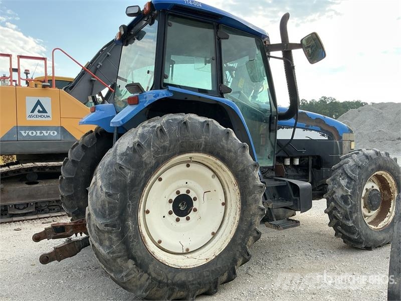 New Holland TM140 4WD Tractor Trattori
