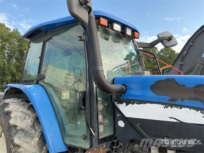 New Holland TM140 4WD Tractor Trattori