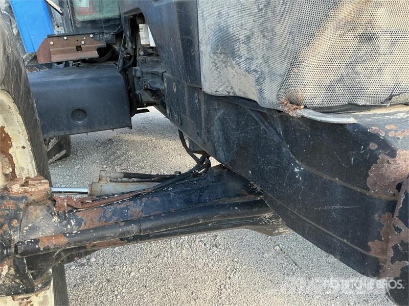 New Holland TM140 4WD Tractor Trattori