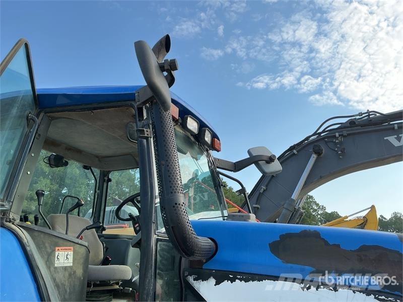 New Holland TM140 4WD Tractor Trattori
