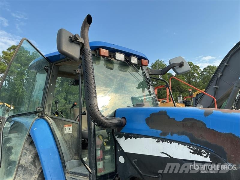 New Holland TM140 4WD Tractor Trattori