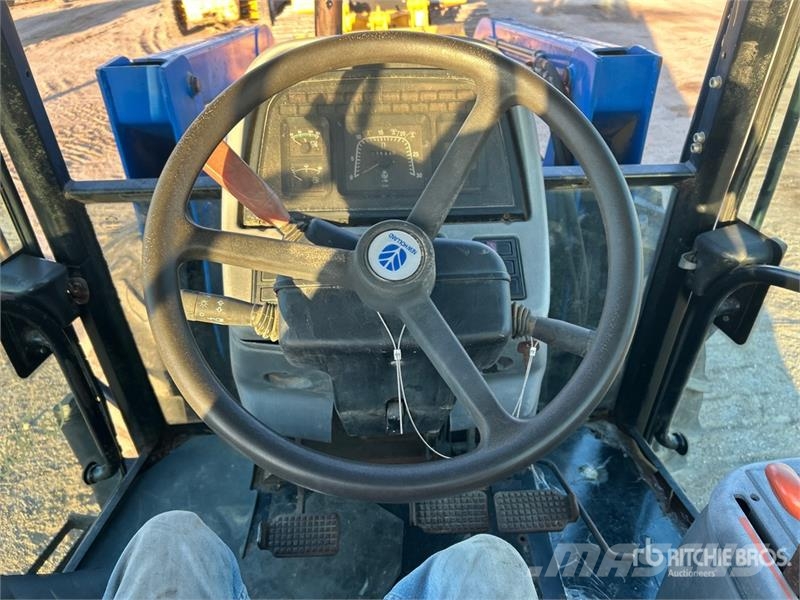 New Holland TS100 Traktorer