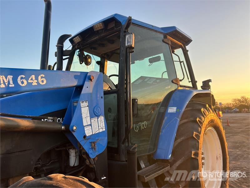New Holland TS100 Traktorer