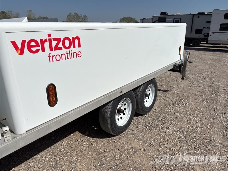 Newport Fabricating 10 ft T/A Utility Trailer 기타 트레일러