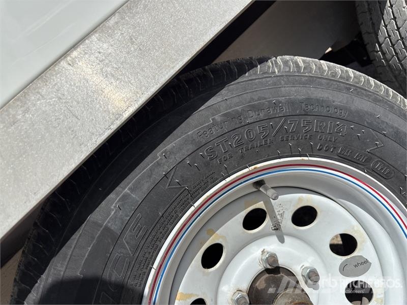 Newport Fabricating 10 ft T/A Utility Trailer 기타 트레일러