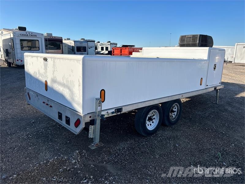 Newport Fabricating 10 ft T/A Utility Trailer Otros remolques