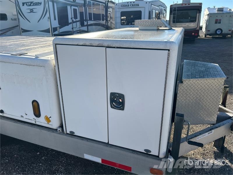 Newport Fabrication VEZ-1.8 10 ft T/A Enclosed Tra Box body trailers
