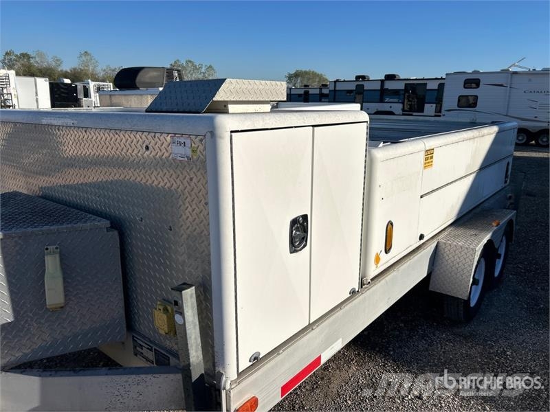 Newport Fabrication VEZ-1.8 10 ft T/A Enclosed Tra Box body trailers