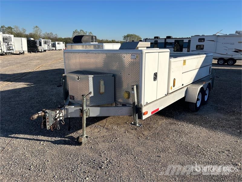 Newport Fabrication VEZ-1.8 10 ft T/A Enclosed Tra Box body trailers
