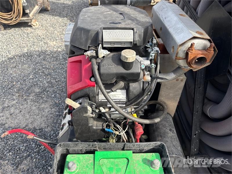 Nilfisk RGV40H12 Hydro Vacuum System Kútfúrók