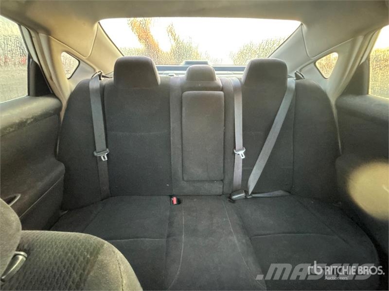 Nissan Altima 2.5S Автомобілі
