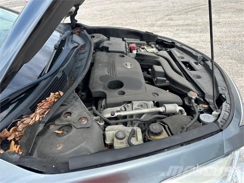 Nissan Altima S Automobile Avtomobili