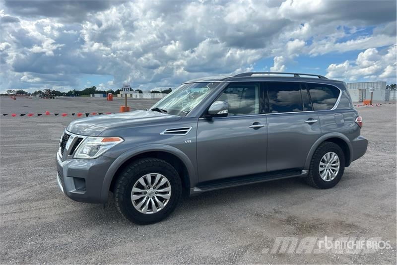 Nissan Armada Samochody osobowe