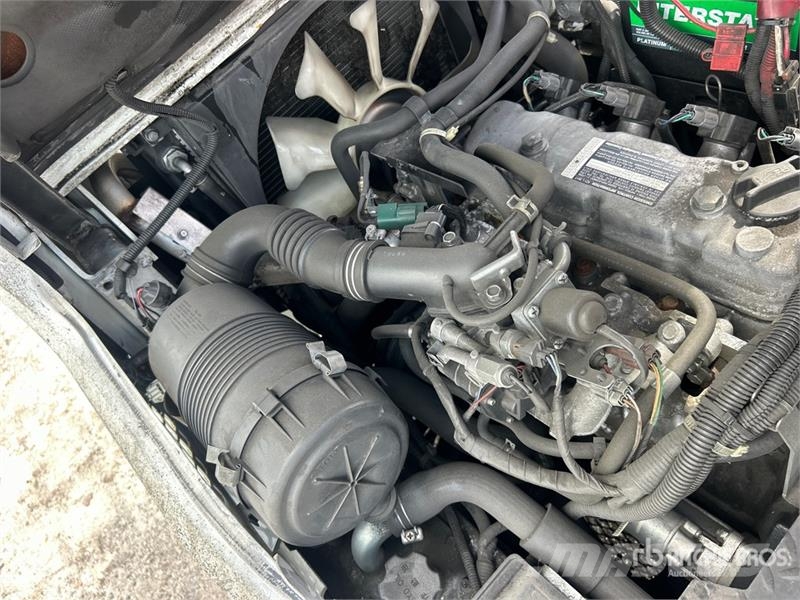 Nissan CF40LP Montacargas - otros