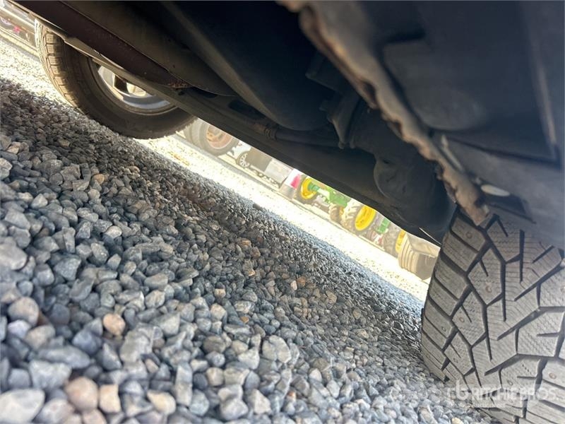 Nissan Cube Krom Automobile Avtomobili