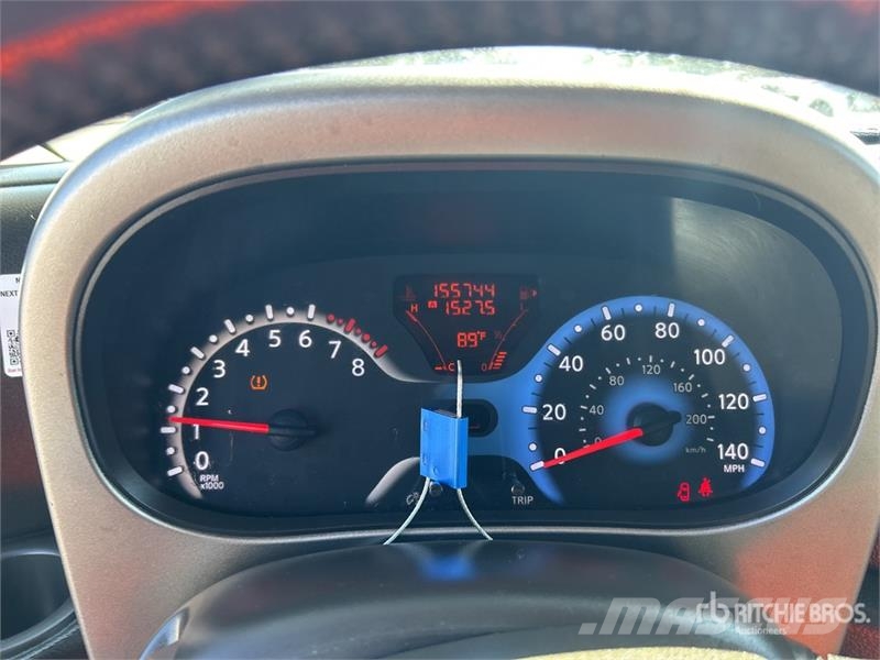 Nissan Cube Krom Automobile Avtomobili