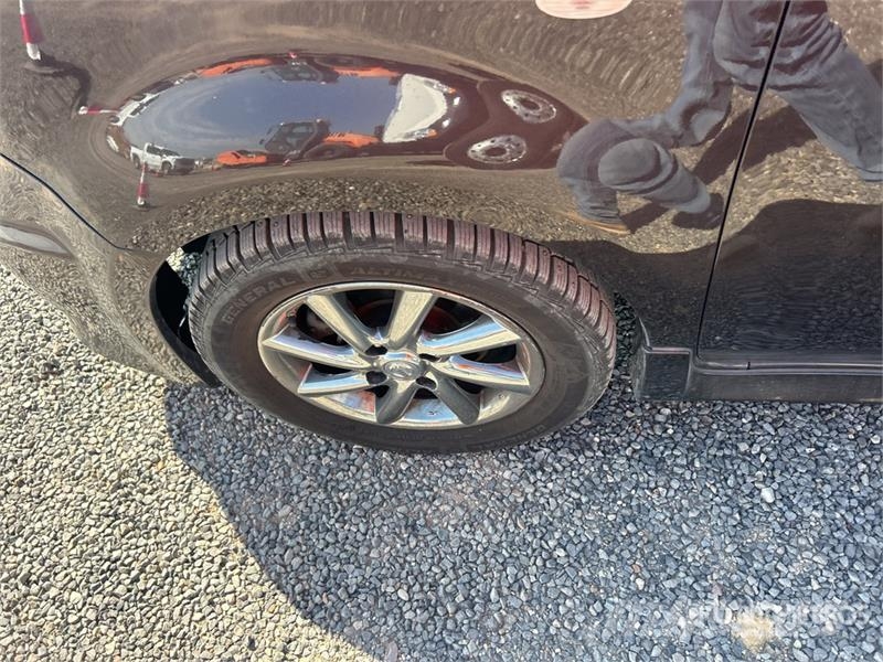 Nissan Cube Krom Automobile Avtomobili
