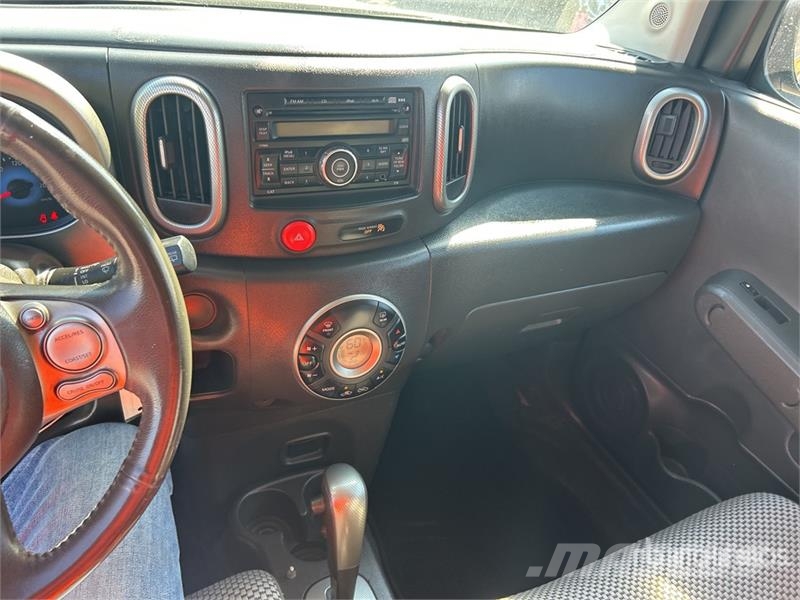 Nissan Cube Krom Automobile Avtomobili