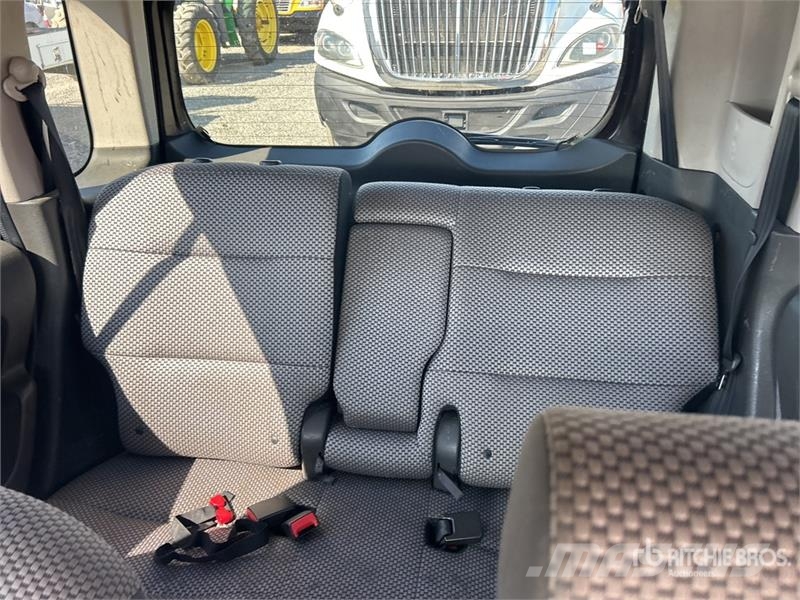 Nissan Cube Krom Automobile Avtomobili