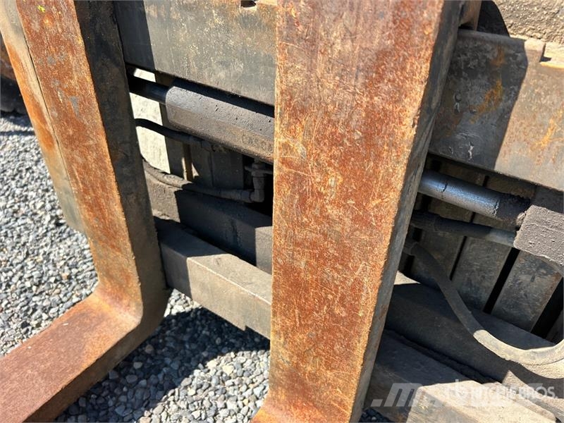 Nissan CUGJ02F35PV 6725 lb Cushion Tire Forklift Kahveltõstukid - muud