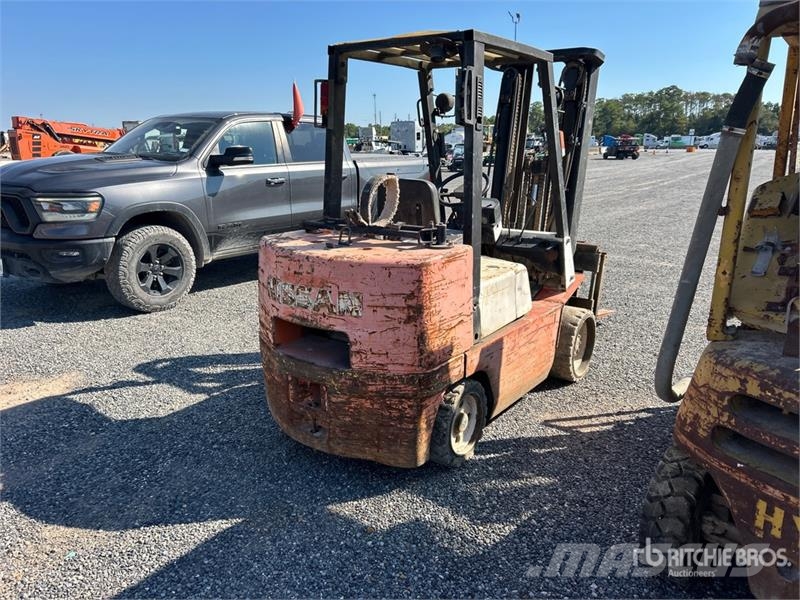 Nissan CUGJ02F35PV 6725 lb Cushion Tire Forklift Kahveltõstukid - muud