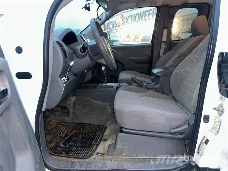 Nissan Frontier 4x2 Extended Cab Pickup 其他