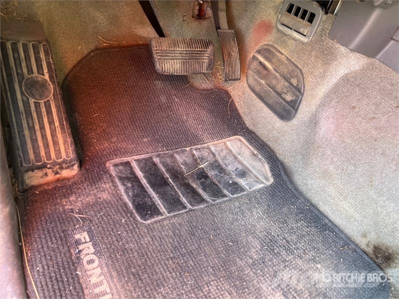 Nissan Frontier 4x2 Extended Cab Pickup Прочие фургоны