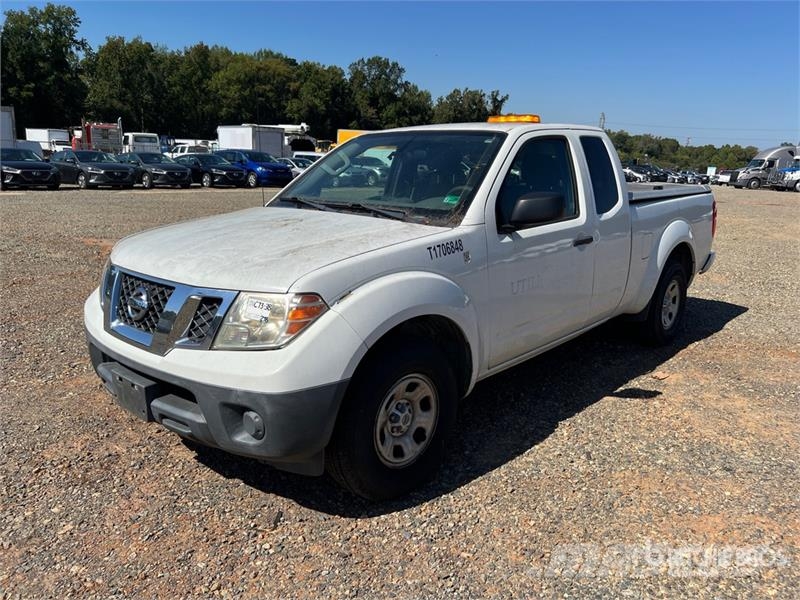Nissan Frontier 4x2 Extended Cab Pickup Drugi