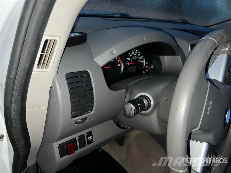 Nissan Frontier 4x2 Extended Cab Pickup Други