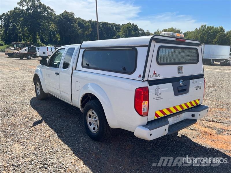 Nissan Frontier 4x2 Extended Cab Pickup Прочие фургоны