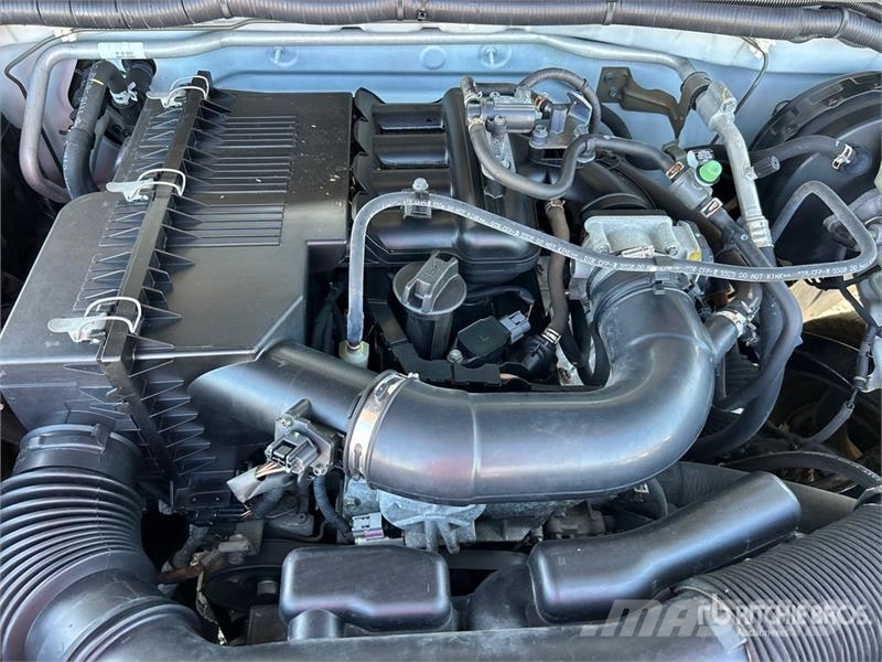 Nissan Frontier 4x2 Extended Cab Pickup Drugi